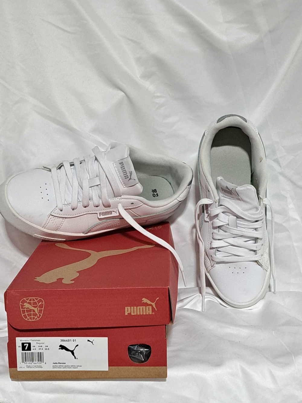 Sz 7 Puma White Low-Top Leather Sneakers